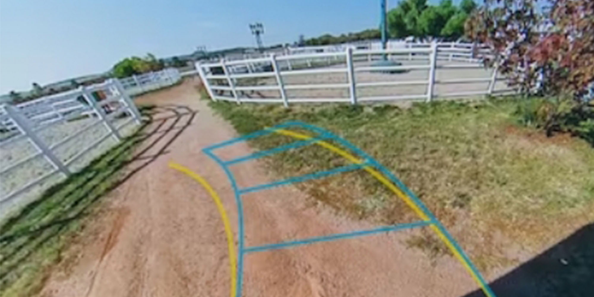 Vista perimetral con líneas guía de la Chevrolet Silverado 2026.